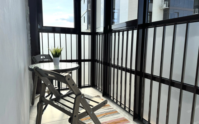 Квартира Рядом с Метро и Видом на Закат