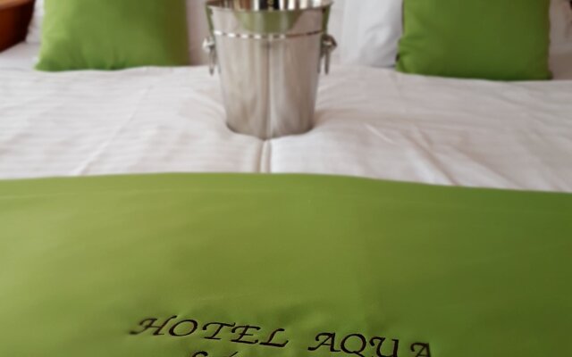 Aqua Sarvar Hotel