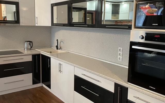 Na Turisticheskom Proyezde 1 Flat