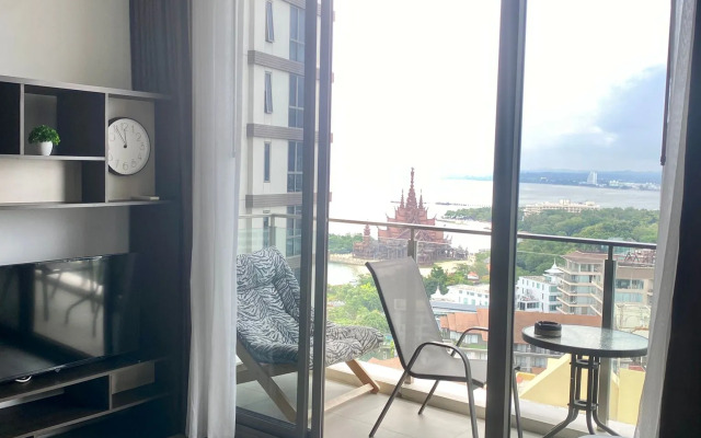 Baan Plai Haad Wongamat Apartments