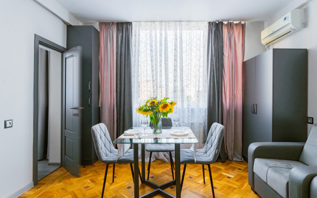 KeyGo #0087, 1 Bedroom, City Center Apartments