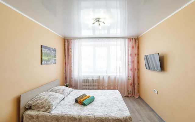 U Transportnoy Akademii Flat