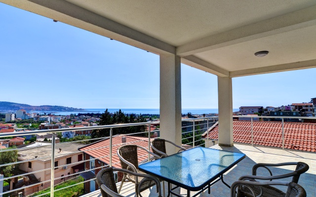 Апартаменты LuxApart Monte