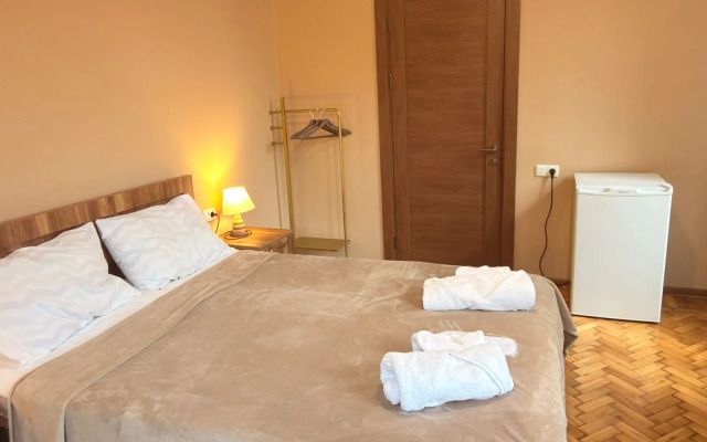 Shota's Guest House