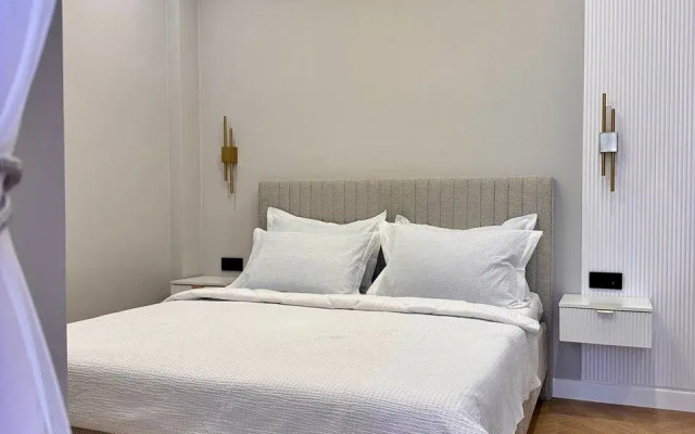 Квартира Двухкомнатная с Дизайнерским Ремонтом