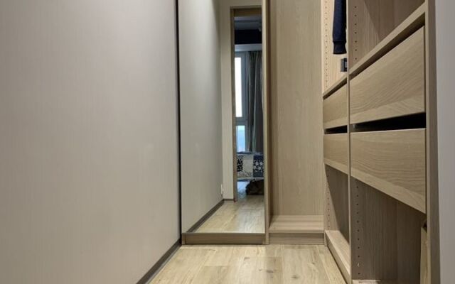 Na Ulitse Malaya Pirogovskaya 27 K1 Flat