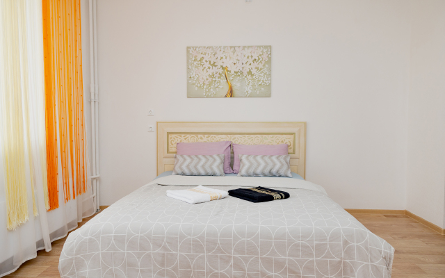 Апартаменты Домино на Набережной Реки Иртыш