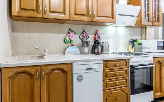 Na Ostrovskogo Apartments