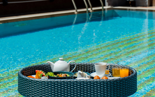 Отель Jaya Suites Hotel