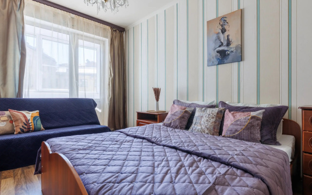 S 3 Spalnyami Na Moiseenko 5 - 8 Chelovek Apartments