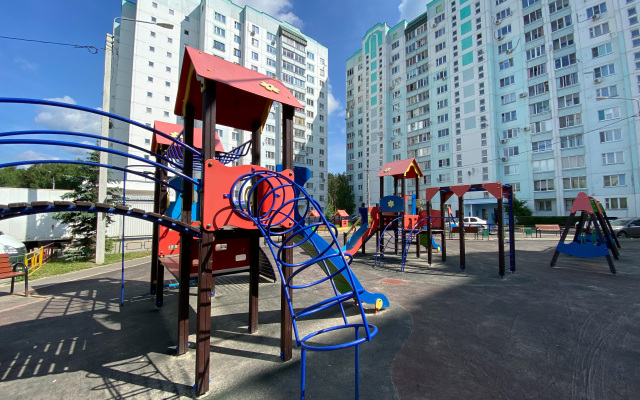 Na Ulitse Samodeyatelnoj 10A Apartments