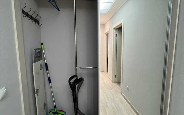 V Novom Rayone Vostok Flat