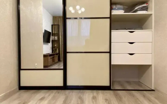 Na Tikhoretskoy Flat