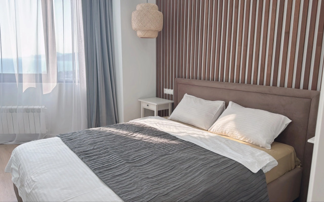 Apartament favorit MorskayaSimfonya-2 s panoramoj na more, bassejnom na territorii ZhK Apartment