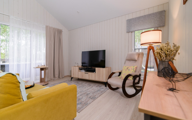Simple Life Home 361 Private House