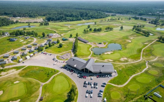 Отель Strawberry Fields Golf Resort