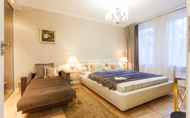 Apartamenty dvukhkomnatnyye extra lux v tsentre