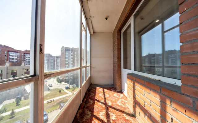 Chistyj Vzgljad na Alekseeva 23 rjadom s TRC Planeta Apartments