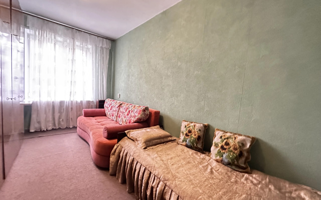 2-komnatnaya kvartira nedaleko ot tsentra Flat