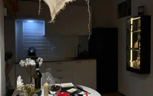 Dizaynerskaya Kvartira V Tsentre Goroda Flat