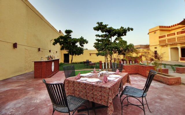 Отель Jawai Castle Resort - A Heritage Hotel in Jawai Leopard Reserve