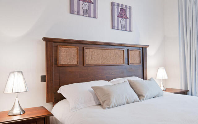 Апартаменты By Happy