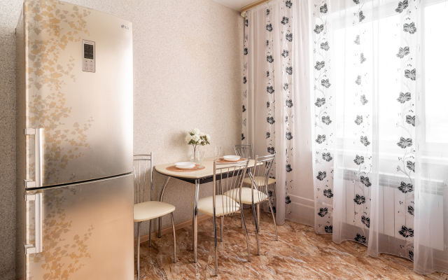 Dvukhkomnatnaya Stepanenkov Rodionova 43 Flat