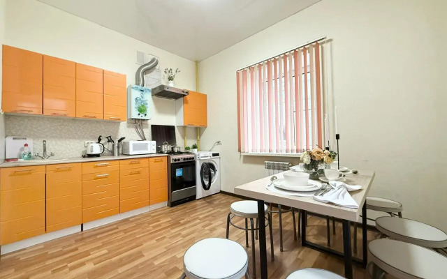 Квартира Двухкомнатная эконом на Тульской 76