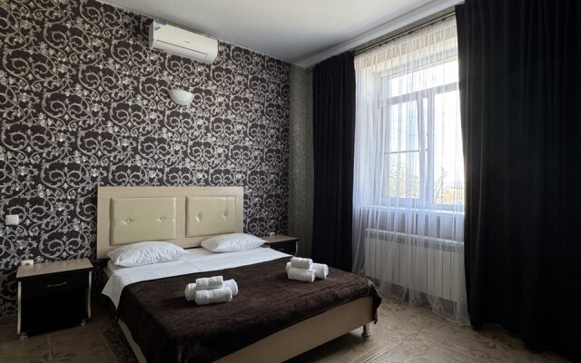 Na Ulitse Etokskaya 106V Guest House