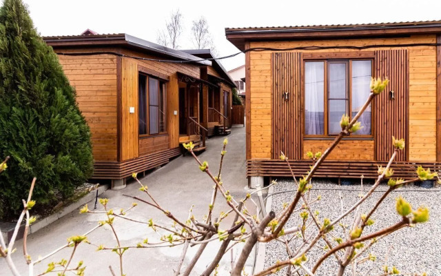 V Khutore Krasny Pakhar 3 Private House