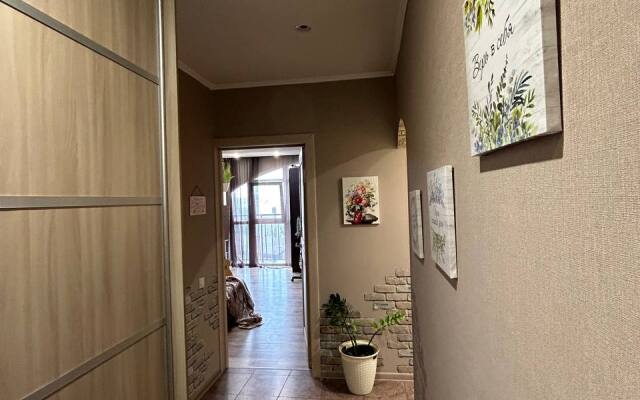 Pihtoviy sad ot akamoz Flat