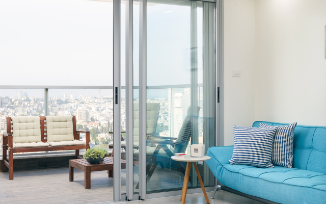 Deluxe & Terrace with City Overview by FeelHome  Apartments