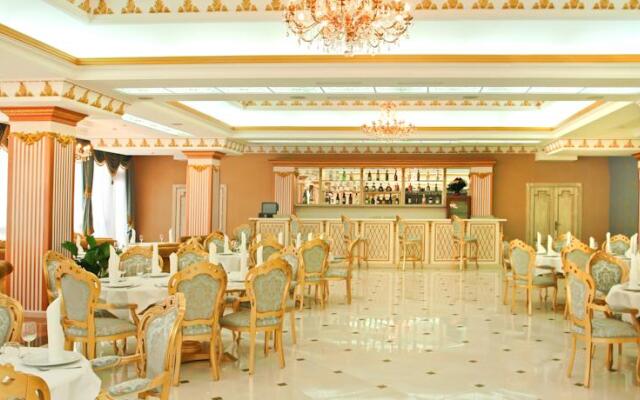 Inturist Congress Hotel