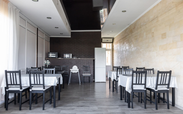 Syuzen Guest house
