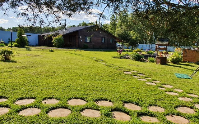 Volkovskoe Guest House