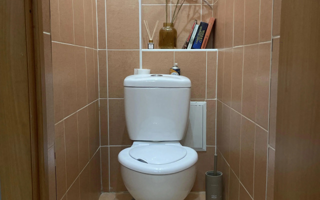 2 Komnatnaya Na 6 Gostey Flat