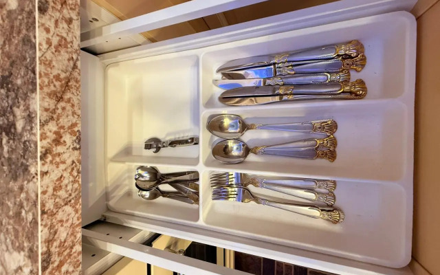 Апартаменты Уютные трехкомнатные с видом на парк Краснодар