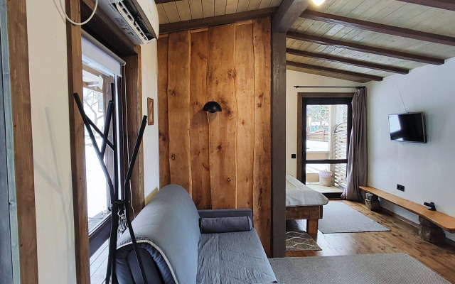 Dom-Studiya V Stile Shale Chalet