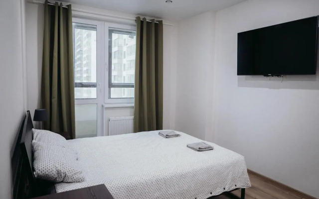 V Novom Zhk Zhyul-Vern Flat