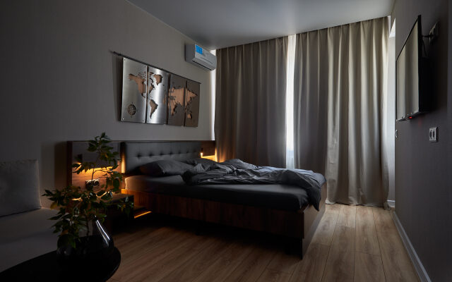 Derevo I Stal  Flat