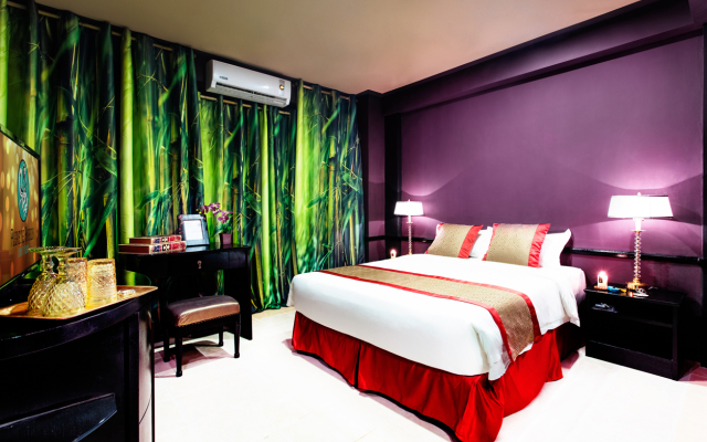 Pleasure Harbour Boutique Hotel