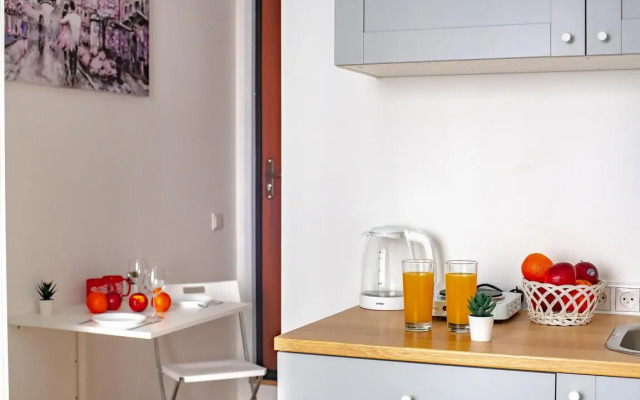 Uyutnaya studiya 2 na ulice Kotel'nikova Flat