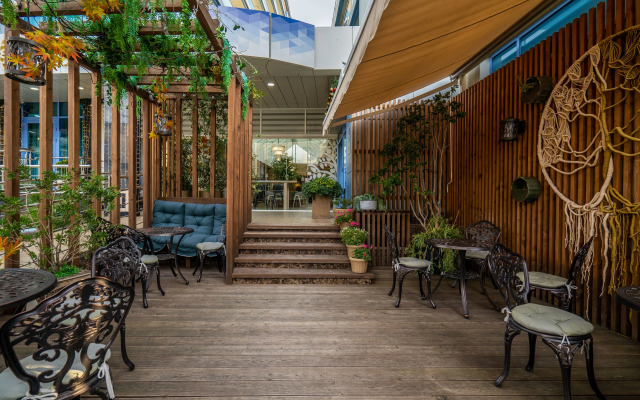 Grace El Paraiso Hotel