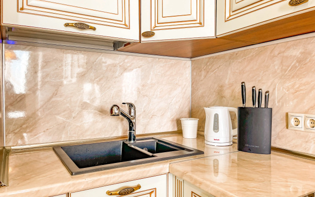 Blu Tower Apartments