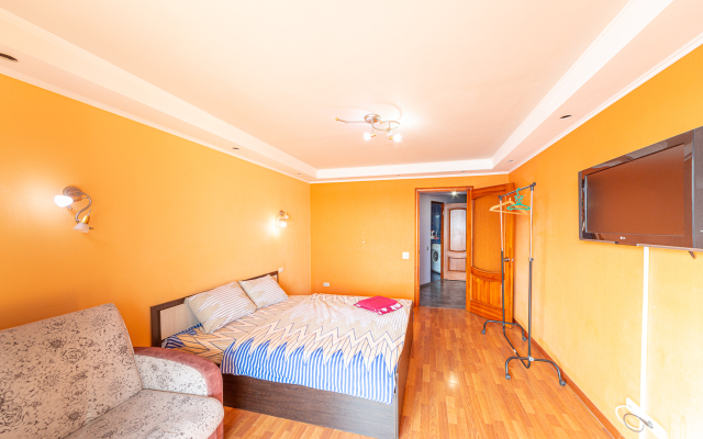 U TRK Planeta Apartments