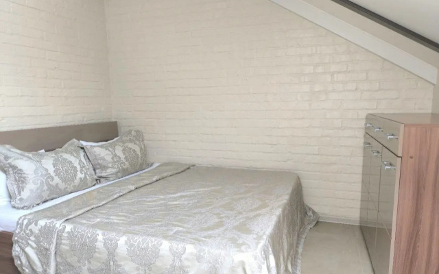 Briz 1 Flat