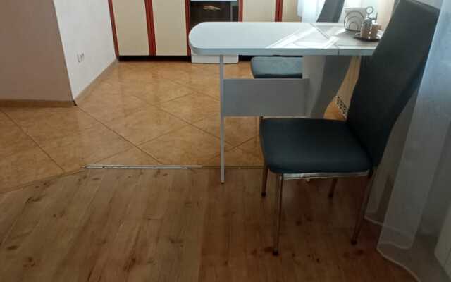 U morya v Baltiyske Flat