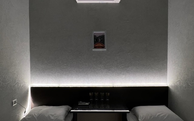Avrora Hotel