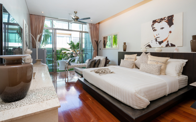 Beachfront luxury villa in Rawai Villa
