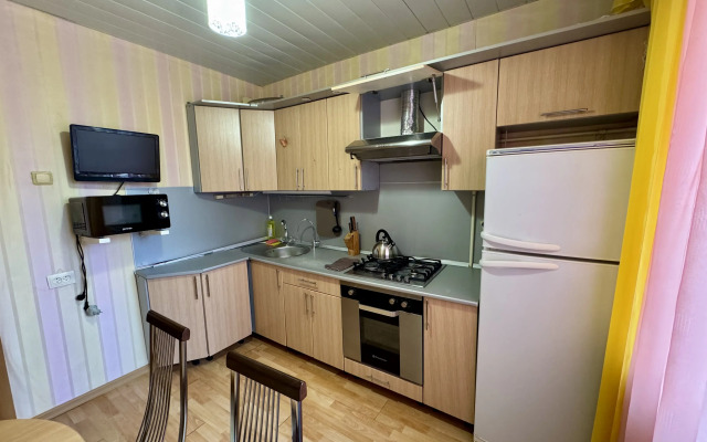 Na Ulitse Matrosova 46 Flat